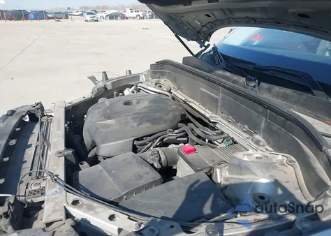 2020 Volvo Xc90 T5 Momentum 7 Passenger z USA, uszkodzony, nr VIN YV4102CK8L1585483